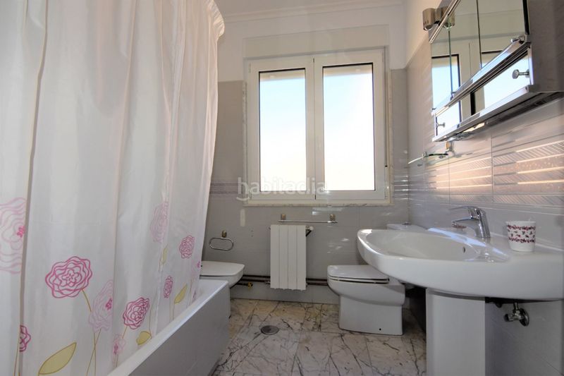 Foto bcd686be-d594-434b-8af4-48175ba1ab6e. Rent flat with heating in Puerto Chico Santander