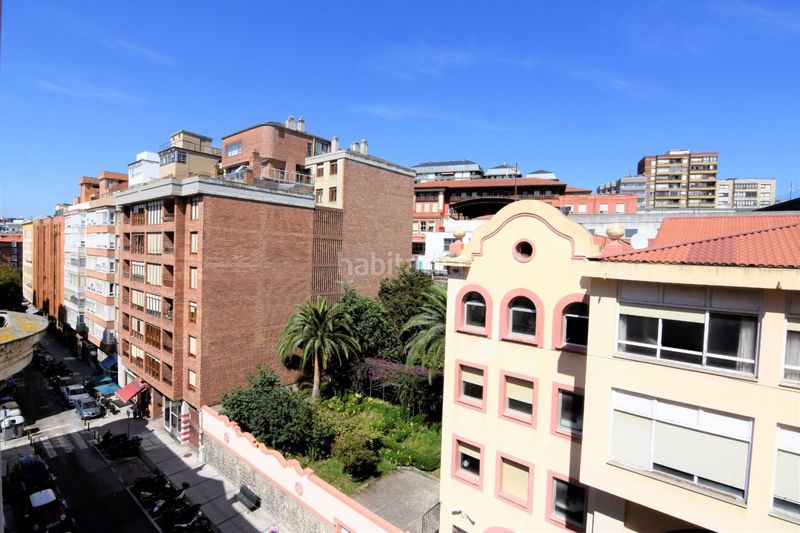 Foto c34c295e-7b73-4ad7-b831-b4a2d96d8cb3. Rent flat with heating in Puerto Chico Santander