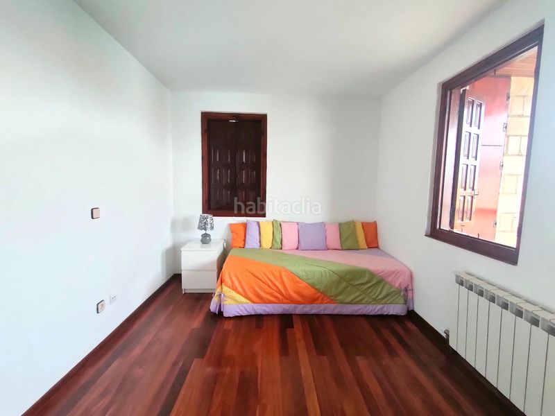 Foto 4a7bc571-cdbe-4dba-a376-37eb59814137. Rent flat with heating parking in Cuatro Caminos Santander