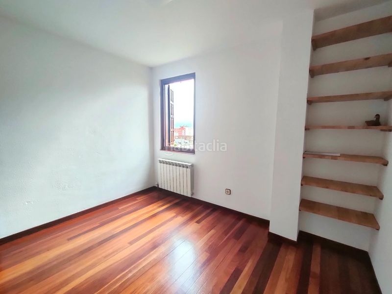 Foto 51e629d4-0ee3-44ce-928e-4a276b05fa70. Rent flat with heating parking in Cuatro Caminos Santander