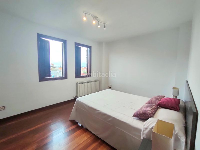 Foto 9dabba05-391c-43e4-aff2-308743f9c946. Rent flat with heating parking in Cuatro Caminos Santander