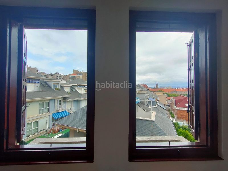 Foto c75943bb-7b8d-4116-9d01-d36c00173554. Rent flat with heating parking in Cuatro Caminos Santander