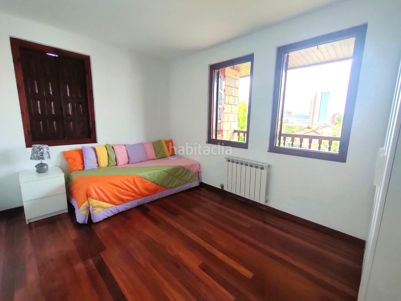 Foto e9708b90-eb30-4432-a214-68214d63f0d3. Rent flat with heating parking in Cuatro Caminos Santander