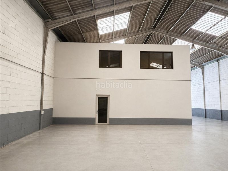 Foto 59a93aad-c1e5-4d3c-9464-7ed3173819e0. Industrial building in Peñacastillo - Nueva Montaña Santander