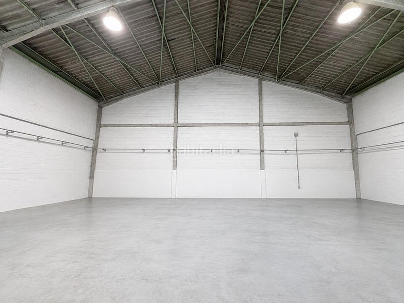 Foto cbe659fb-7f28-4f4e-adbc-d5c0cd14112c. Industrial building in Peñacastillo - Nueva Montaña Santander