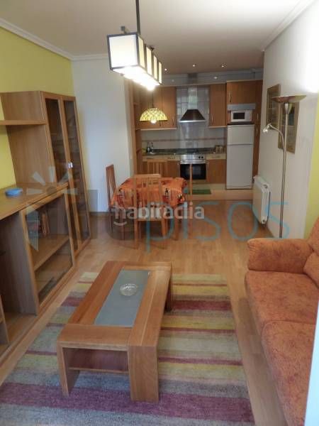 Foto 11cd2812-f745-4b10-ac8b-fcd10af12cd5. Rent flat with heating in Puerto Chico Santander