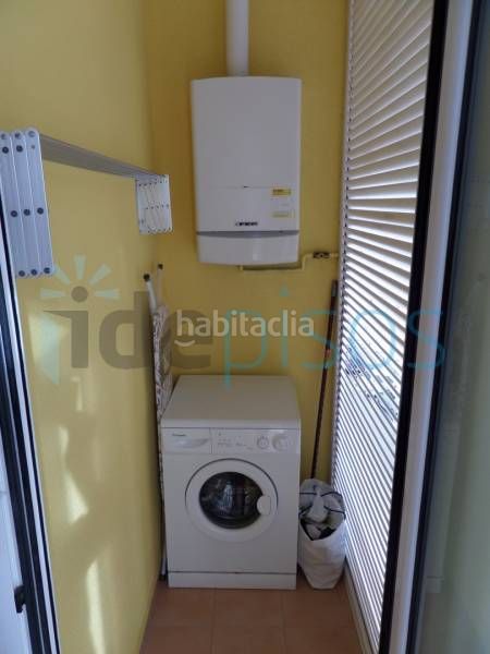 Foto 37806eac-1976-4410-b9c4-434b3f8ebdce. Rent flat with heating in Puerto Chico Santander