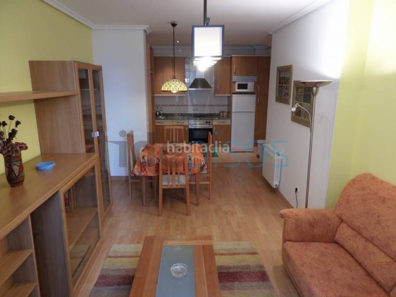 Foto c515662c-b06c-4c61-8563-0d2c8f267c10. Rent flat with heating in Puerto Chico Santander