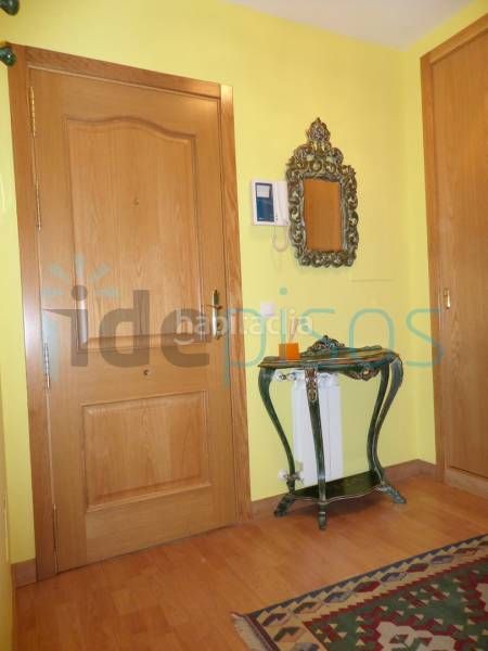 Foto d21ac1a4-fbf0-40a7-9032-ac42f6096f08. Rent flat with heating in Puerto Chico Santander