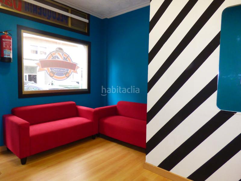 Foto db8eac0b-11c3-4e4f-a06b-b2c954810eb4. Locale commerciale in rúa do doutor carracido 44 in Vigo