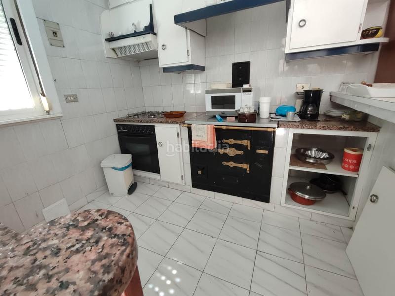 Foto b7e94318-f90b-48ba-aee9-263506586ffa. Casa adosada chalet pareado en cabral en Cabral - Candeán Vigo