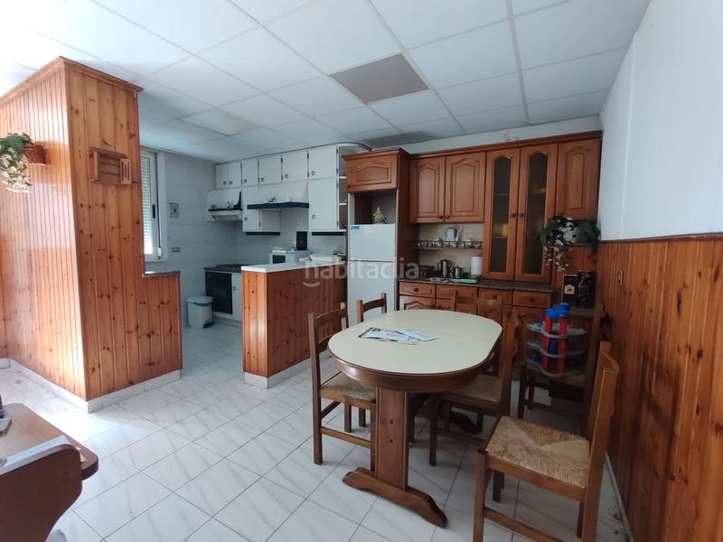 Foto c46525cc-f673-42a5-aca8-535d2cd1c3f1. Casa adosada chalet pareado en cabral en Cabral - Candeán Vigo