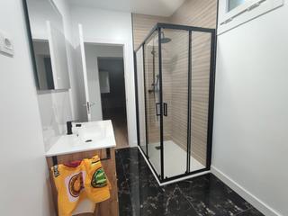 Rent Flat  Camiño do portal. Piso amplio para familia