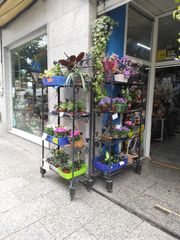 Locale commerciale in Rúa Portela