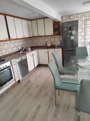 Edifici  Camino millada. Edificio con varias plantas en beade