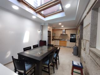 Location Maison jumelée  Rúa tamuxe. Casa dos plantas en zona tomás paredes