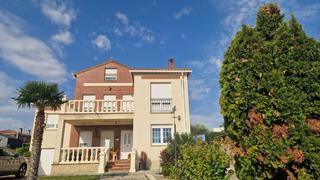 Xalet  Avenida la costana. Unipal vende espectacular chalet individual en la urbanización c