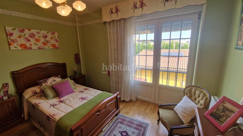 Foto ab1ecf8a-a20e-4d40-91ad-a27b1a03f3c7. Chalet avec parking dans Villalobón