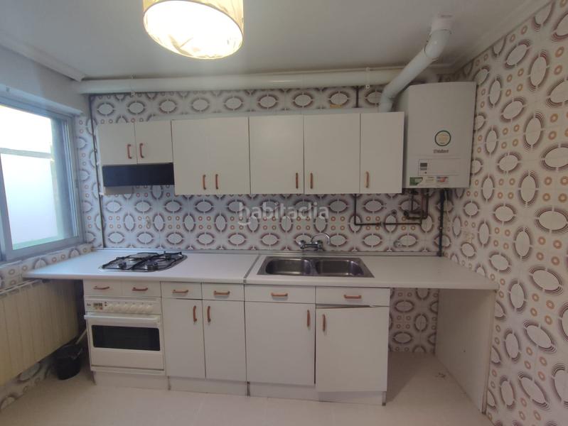 Foto 1693a91f-a4b7-4f99-86f0-1af39f40b308. Pis amb calefacció aparcament a Ave María Palencia