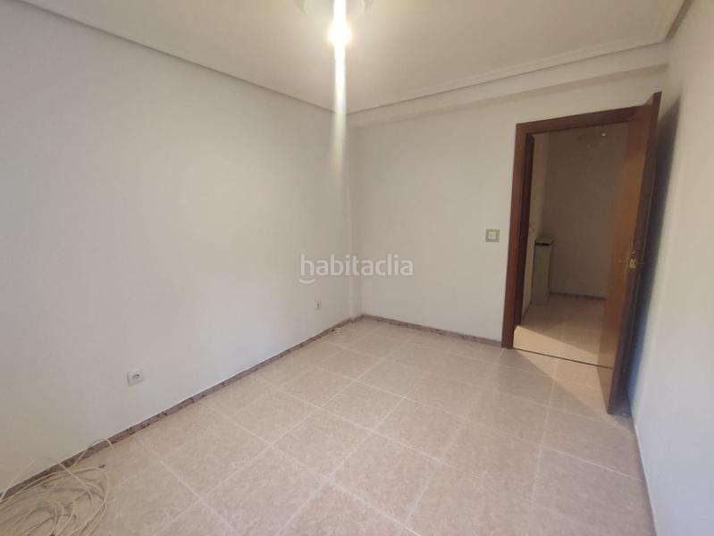 Foto 2f24a5cd-376f-49c7-96b3-8ce1383050e3. Pis amb calefacció aparcament a Ave María Palencia