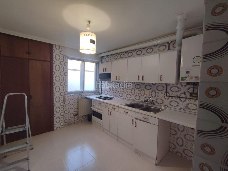 Foto c0e94ca7-9b44-4417-b074-eb8da9591ee1. Pis amb calefacció aparcament a Ave María Palencia