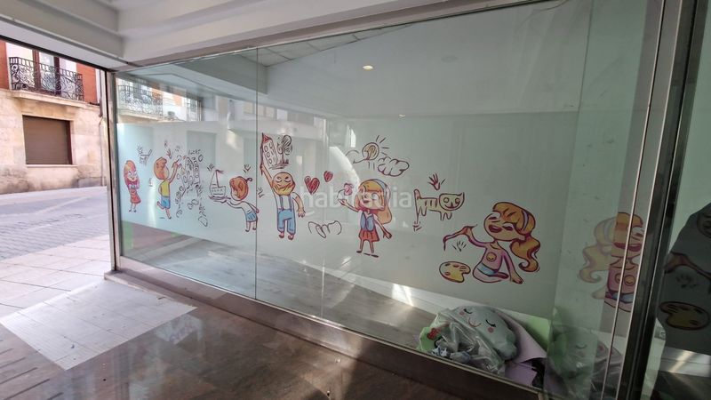 Foto f4cfe644-9fb1-4bfd-959e-51d346a7ba36. Rent business premise with heating in Centro Palencia