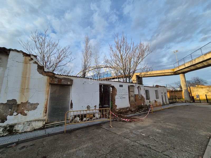 Foto e3df5014-56dd-400b-96de-39692990c492. Xalet a Venta de Baños