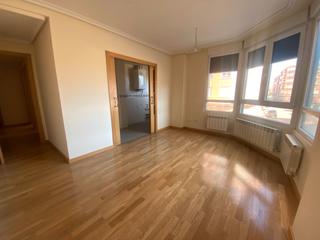 Etagenwohnung  Calle san antonio. Unipal les ofrece esta magnífica oportunidad, si lo que buscas e