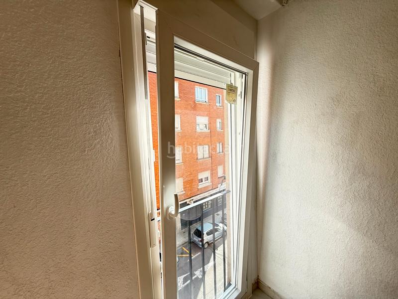 Foto 3371320c-b07d-46bf-baed-fc41e6d36c9c. Piso unipal vende en exclusiva piso para entrar a vivir en francisco pizarro, en la zona de avda santander (ave maria). en Palencia