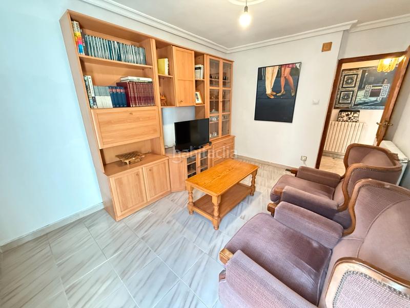 Foto ba187daa-8b57-412a-b969-6c4a3f62e04e. Piso unipal vende en exclusiva piso para entrar a vivir en francisco pizarro, en la zona de avda santander (ave maria). en Palencia