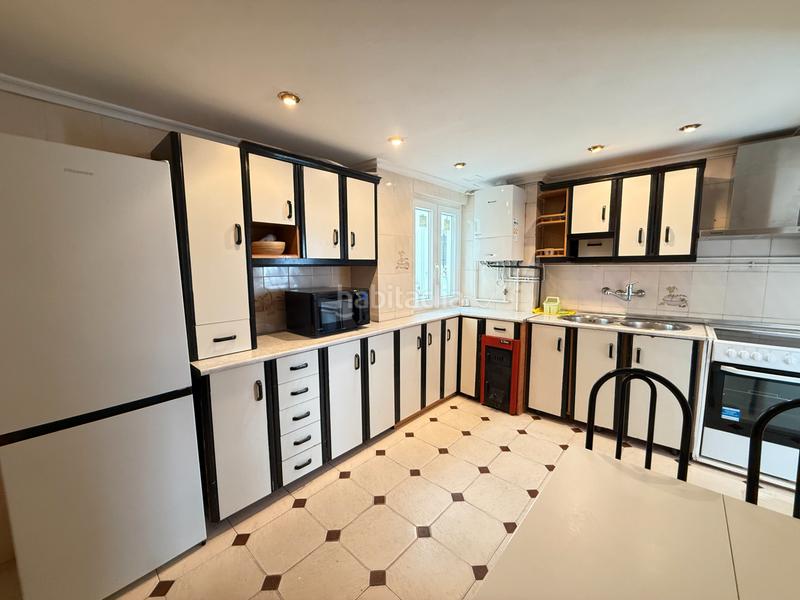 Foto def30be8-8d89-4041-89ed-4399969fe6f6. Piso unipal vende en exclusiva piso para entrar a vivir en francisco pizarro, en la zona de avda santander (ave maria). en Palencia