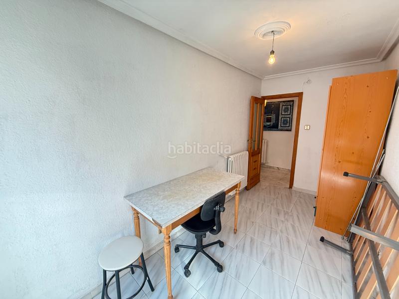 Foto fcc83198-4ea0-4b63-8f63-ebcaffd842eb. Piso unipal vende en exclusiva piso para entrar a vivir en francisco pizarro, en la zona de avda santander (ave maria). en Palencia