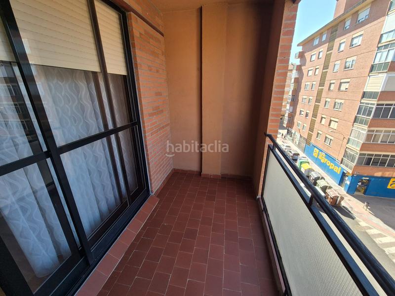 Foto 5dd7a3e7-d3c8-4d3e-b668-5aedb0189ed7. Pis amb calefacció aparcament a Ave María Palencia