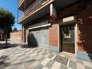 Lloguer Local Comercial  Avenida castilla. Unipal alquila local a pie de calle en avenida castilla, justo a