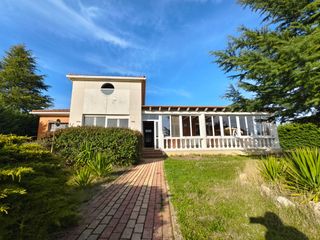Xalet  Urbanizaci�n girasoles. Unipal vende espectacular chalet independiente en urbanizaci�n g