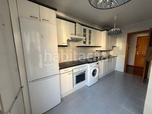 Foto 3f34c56b-6323-4204-aaac-d2ed4dad27a3. Pis amb calefacció aparcament a Ave María Palencia