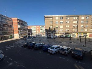 Foto 9a1476dd-b8f2-40b7-8409-c9de9fa86c20. Pis amb calefacció aparcament a Ave María Palencia