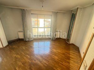 Foto b13e083f-8696-4a8c-9890-60fc95ee864d. Pis amb calefacció aparcament a Ave María Palencia