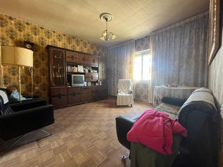 Pis  Paseo victorio macho. Unipal vende piso econ�mico de tres dormitorios, un ba�o, muy lu