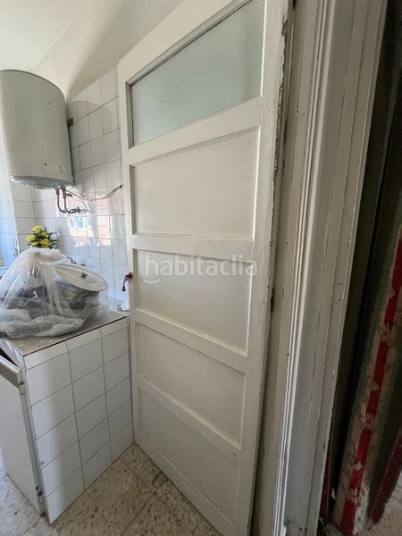 Foto 75b1ef3c-e1bd-4204-a676-4d9a1b357cc8. Piso unipal vende piso económico de tres dormitorios, un baño, muy luminoso en paseo victorio macho (Ave María). en Palencia