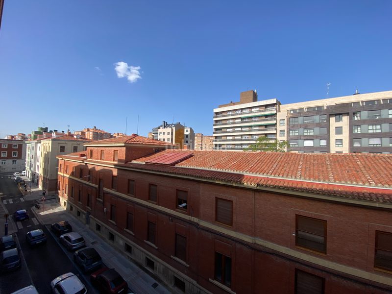 Foto 1b5c02a6-d522-4115-b8a7-e4cb5b3b469d. Pis amb calefacció a Centro Palencia