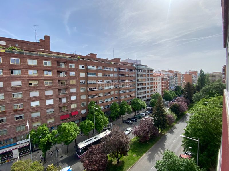 Foto 3a6ffd27-13db-4746-a57a-4dd1c3e2ffac. Pis amb calefacció a Centro Palencia