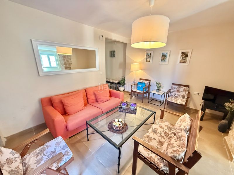 Foto 1b18d897-ea40-4c3c-98d1-427cf8081da2. Casa amb xemeneia a Torquemada