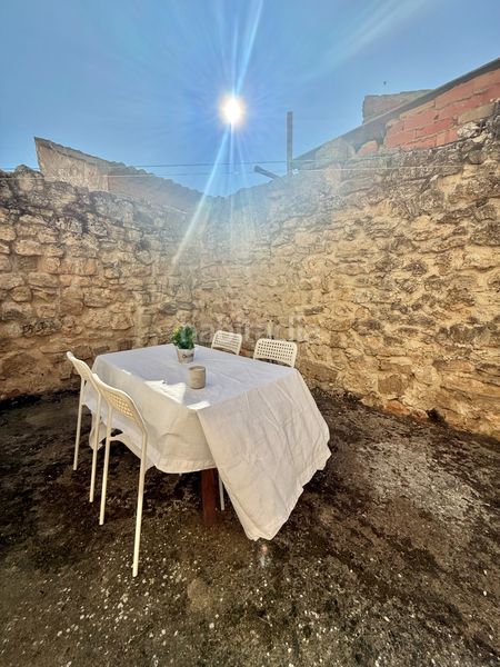 Foto 4ebaf3e4-e889-414d-8814-87c26c41b661. Casa amb xemeneia a Torquemada