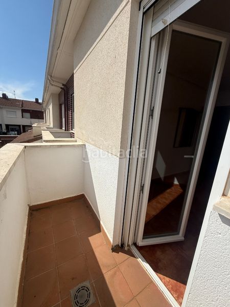 Foto 1870c977-0e26-4f65-a053-7f87f7d4e4c0. Casa adossada amb xemeneia calefacció aparcament a Venta de Baños