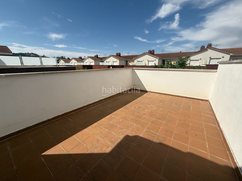 Foto d184104b-2b5f-43b1-afec-ee3d6a0da882. Casa adossada amb xemeneia calefacció aparcament a Venta de Baños