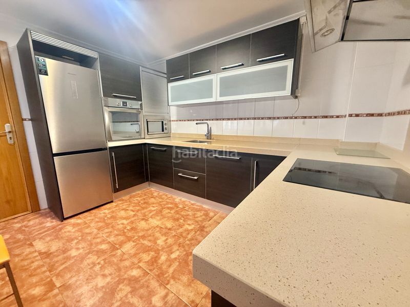 Foto feaf864d-51b8-4b8e-b875-471e7813e0b7. Casa adossada amb xemeneia calefacció aparcament a Venta de Baños