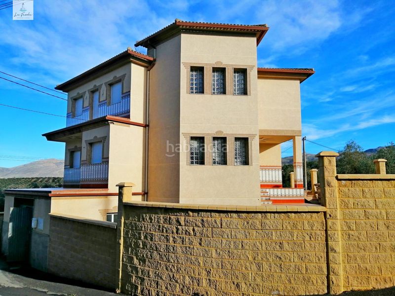 Foto 51df30f2-c94c-44e4-ab91-37b7425a845c. Casa con parcheggio in Loja