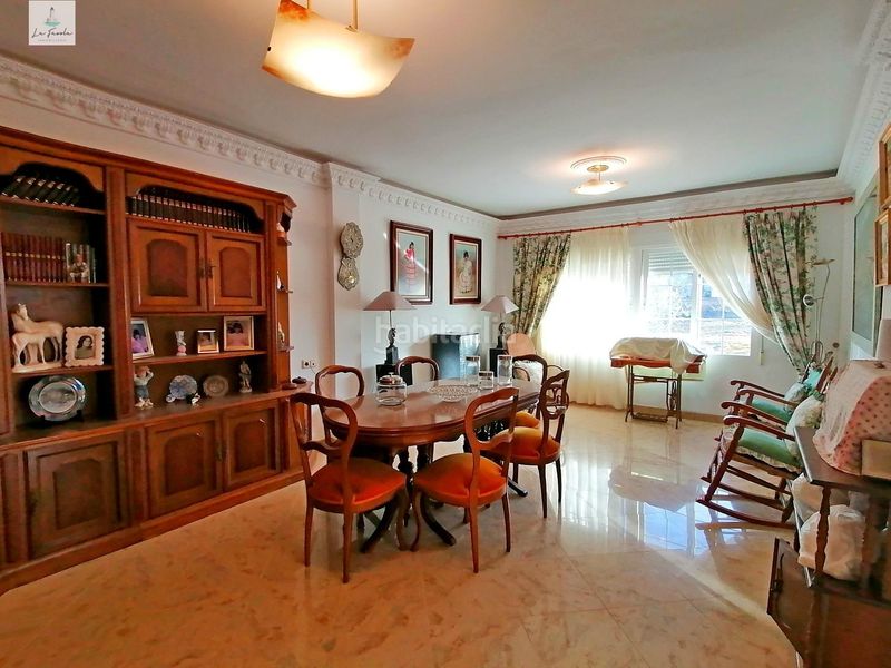 Foto a6e03178-c9b8-4bf5-9e89-59f2b1e54b90. Casa con parcheggio in Loja
