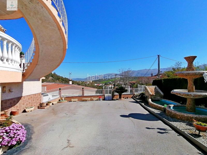 Foto 0222a492-9af5-401e-842b-785ee825fee4. Casa amb aparcament a Loja